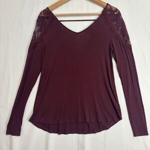 American Eagle Soft & Sexy Tunic Shirt Womens S Wine Burgundy Lace Feminine Boho
